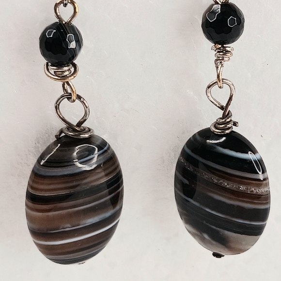 Vintage Earrings Drop Dangle 3.5g  Tumbled Tibetan Natural Striped Agate Dzi - Picture 1 of 16